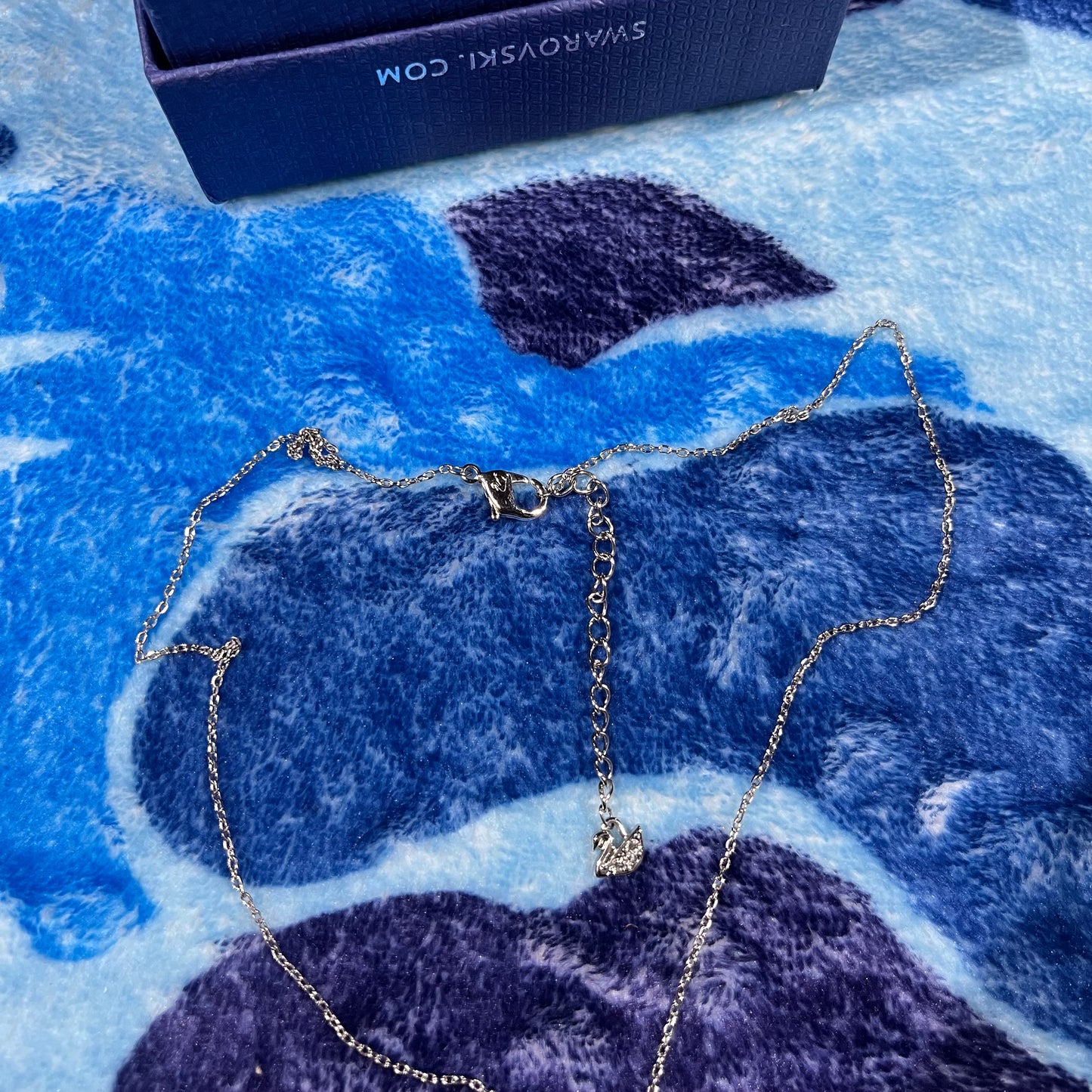 Collar Swarovski Swan Plateado