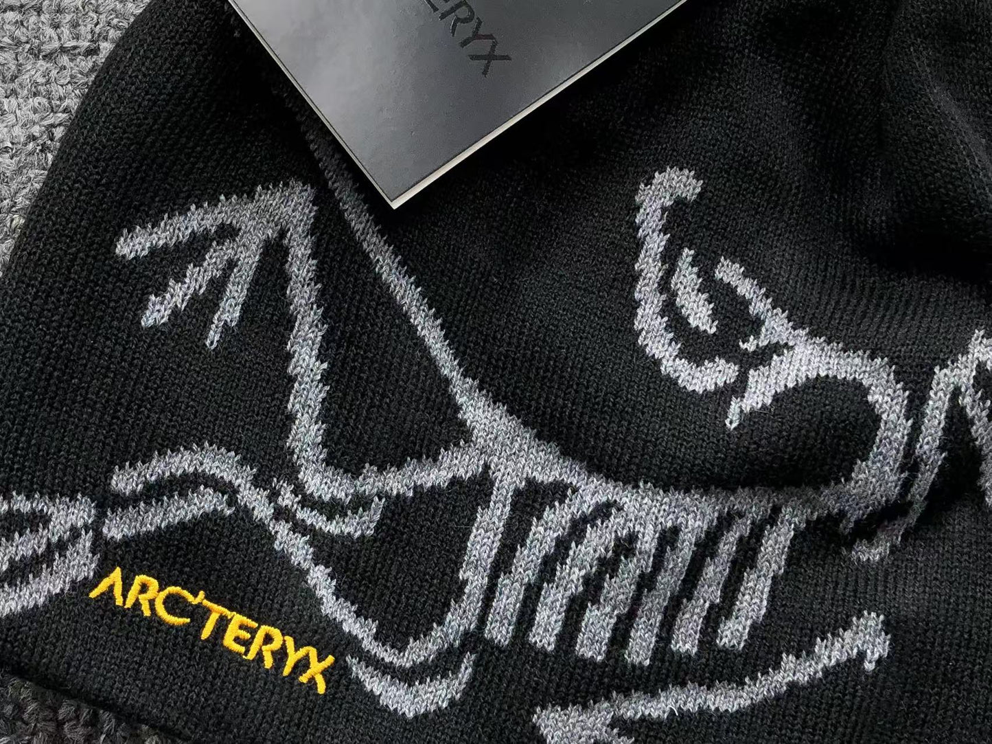 arcteryx-bird-head-toque-beanie-black-3_80806a57-Drip Store Argentina