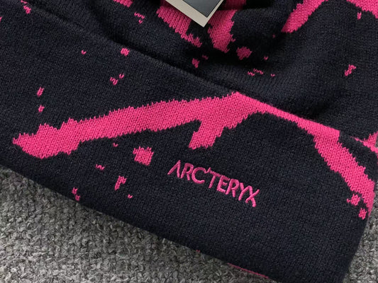 arcteryx-grotto-toque-beanie-pink-2-Drip Store Argentina