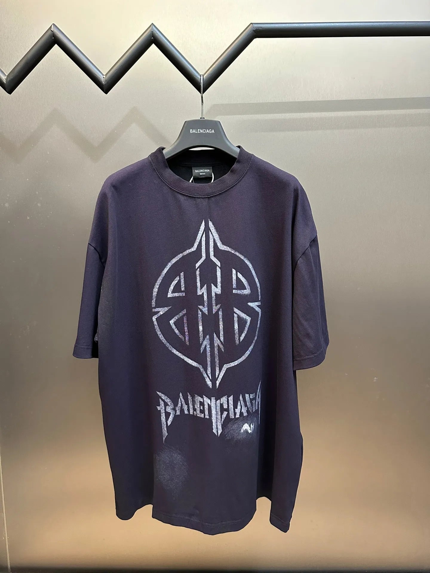 Remera Balenciaga Metal Bb Stencil Negra - Drip Store Argentina