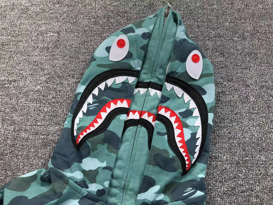 bape-color-camo-shark-wide-full-zip-double-hoodie-green-2-Drip Store Argentina
