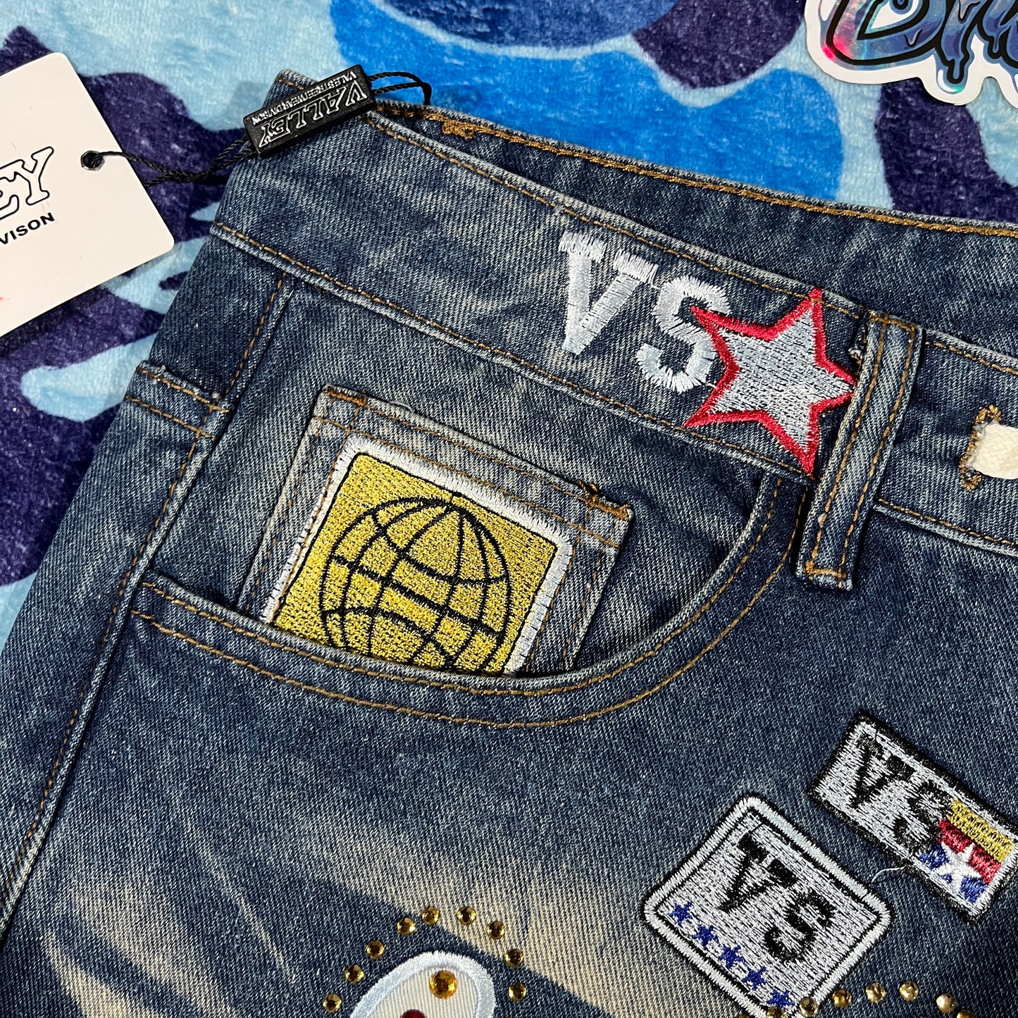 Bermuda Short Valley Skittles Patch Azul L