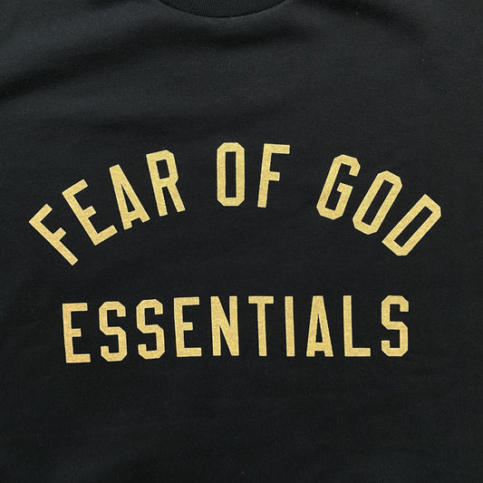 fear-of-god-essentials-crewneck-black-2-Drip Store Argentina
