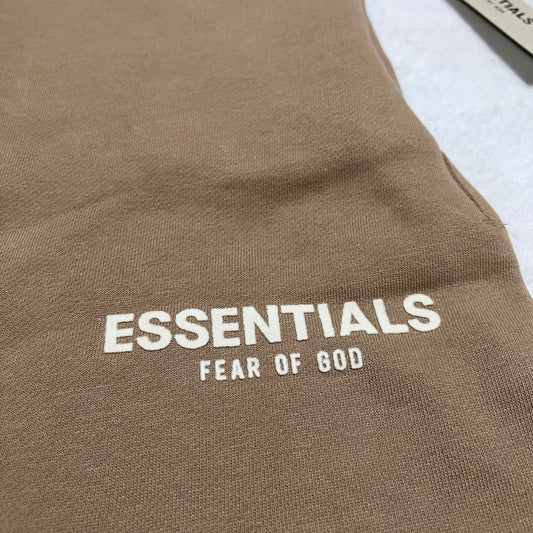 fear-of-god-essentials-shorts-oak-2-Drip Store Argentina
