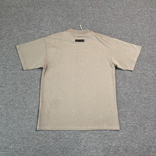 Remera Fear of God Essentials Desert Taupe