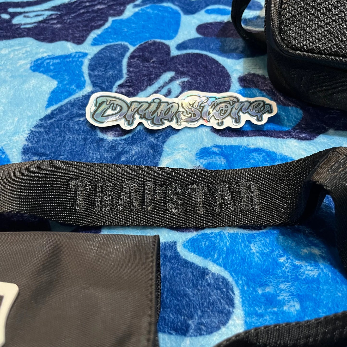 trapstar-irongate-t-crossbody-bag-black-6-Drip Store Argentina