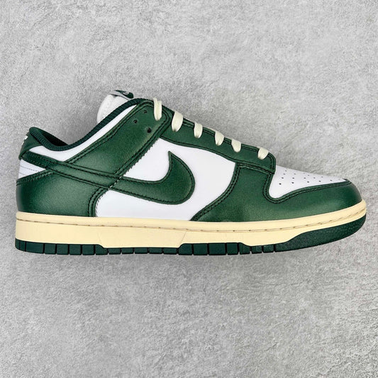 NIKE DUNK LOW VINTAGE GREEN (W)