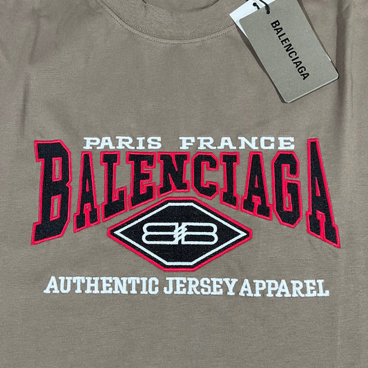 Remera Balenciaga Logo Print Marrón