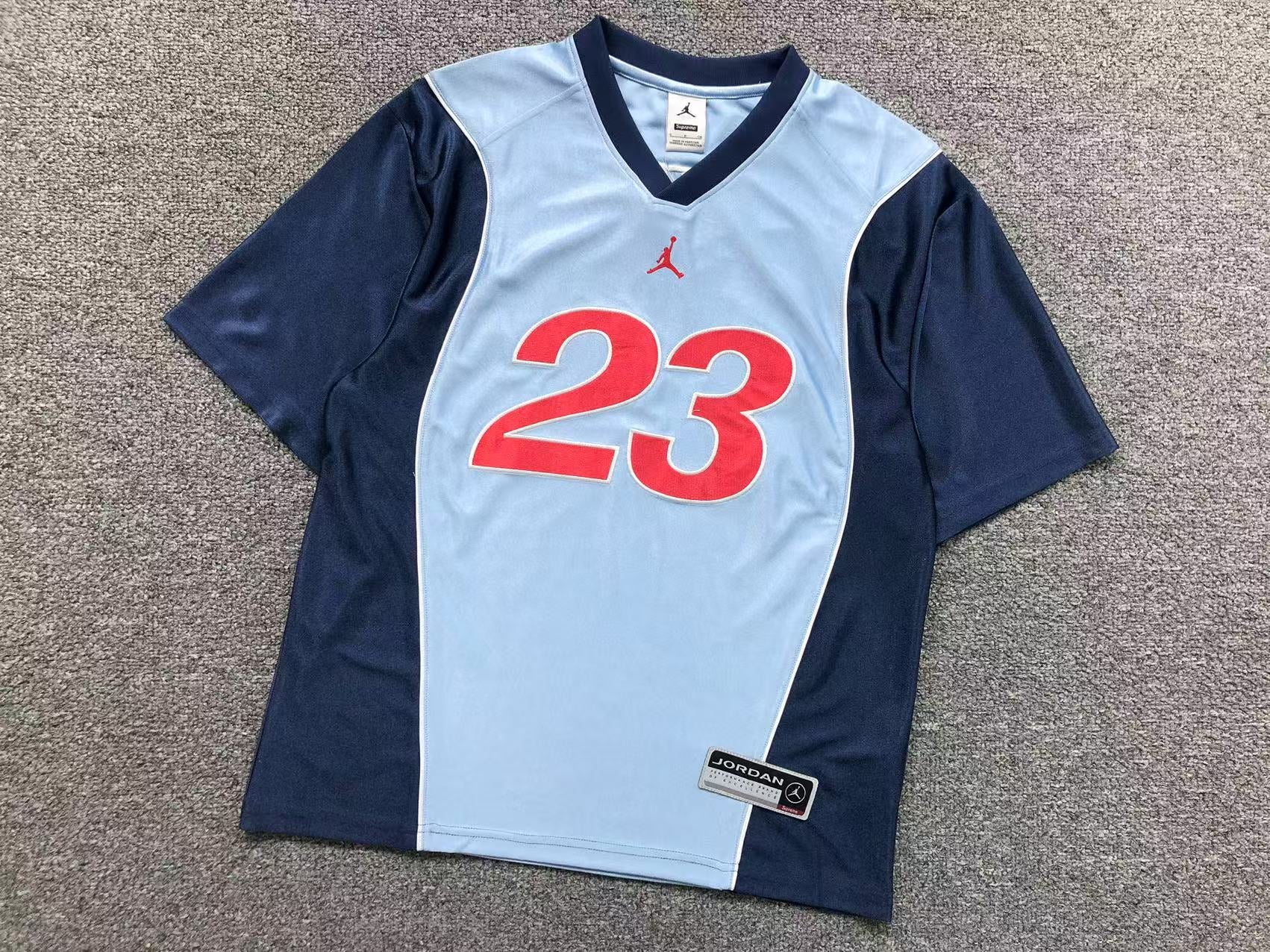 Remera Supreme Jordan Warm Up Celeste - Drip Store Argentina