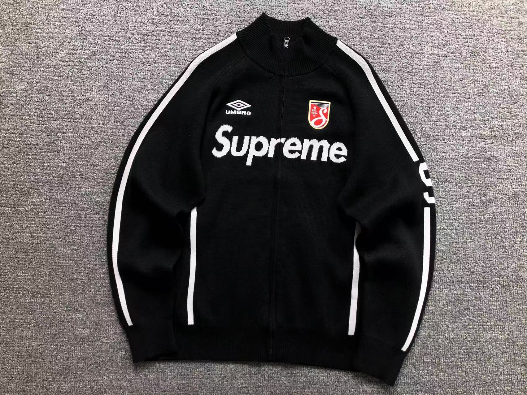 Campera Supreme Umbro Zip Up Sweater Negra Drip Store Argentina