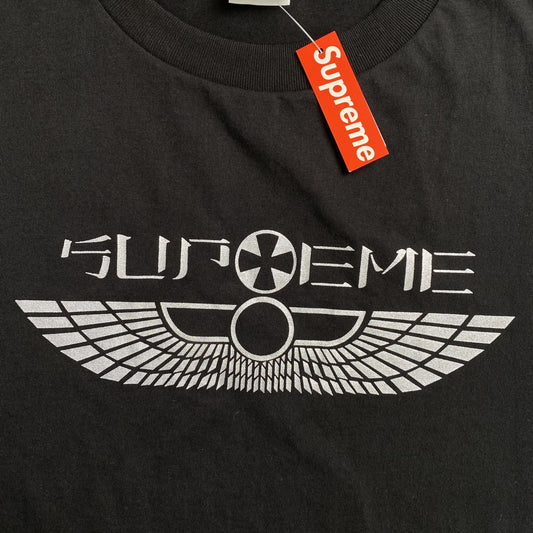 Remera Supreme Wings Negra