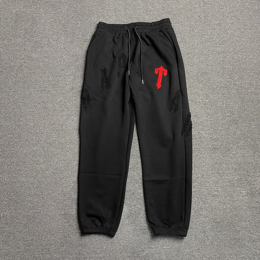 trapstar-irongate-arch-chenille-2_0-tracksuit-black-2_5bdc878d-Drip Store Argentina