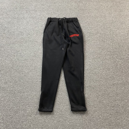 trapstar-irongate-arch-chenille-tracksuit-black-2-Drip Store Argentina