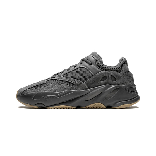 yeezy-boost-700-utility-black-2-Drip Store Argentina
