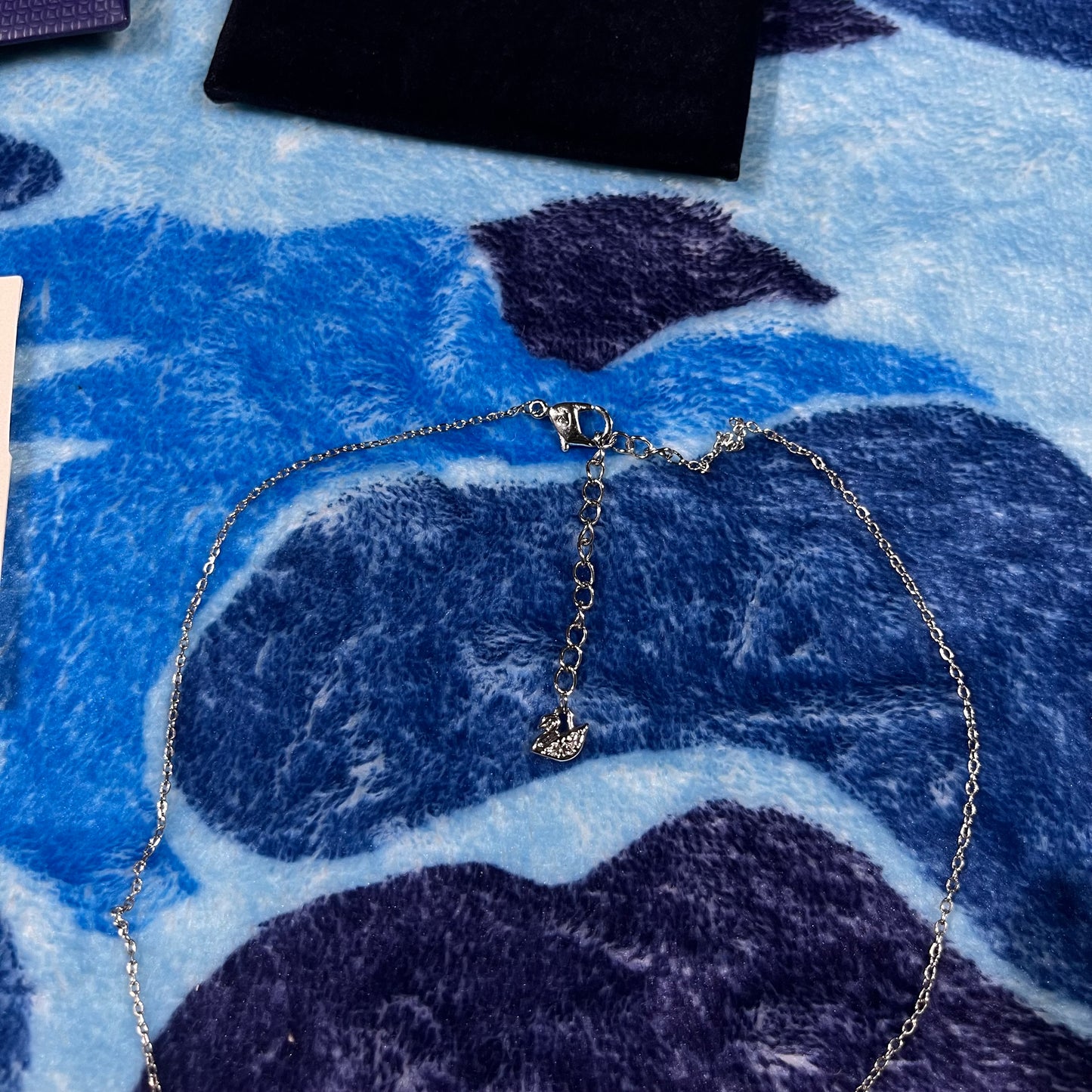 Collar Swarovski Swan Plateado