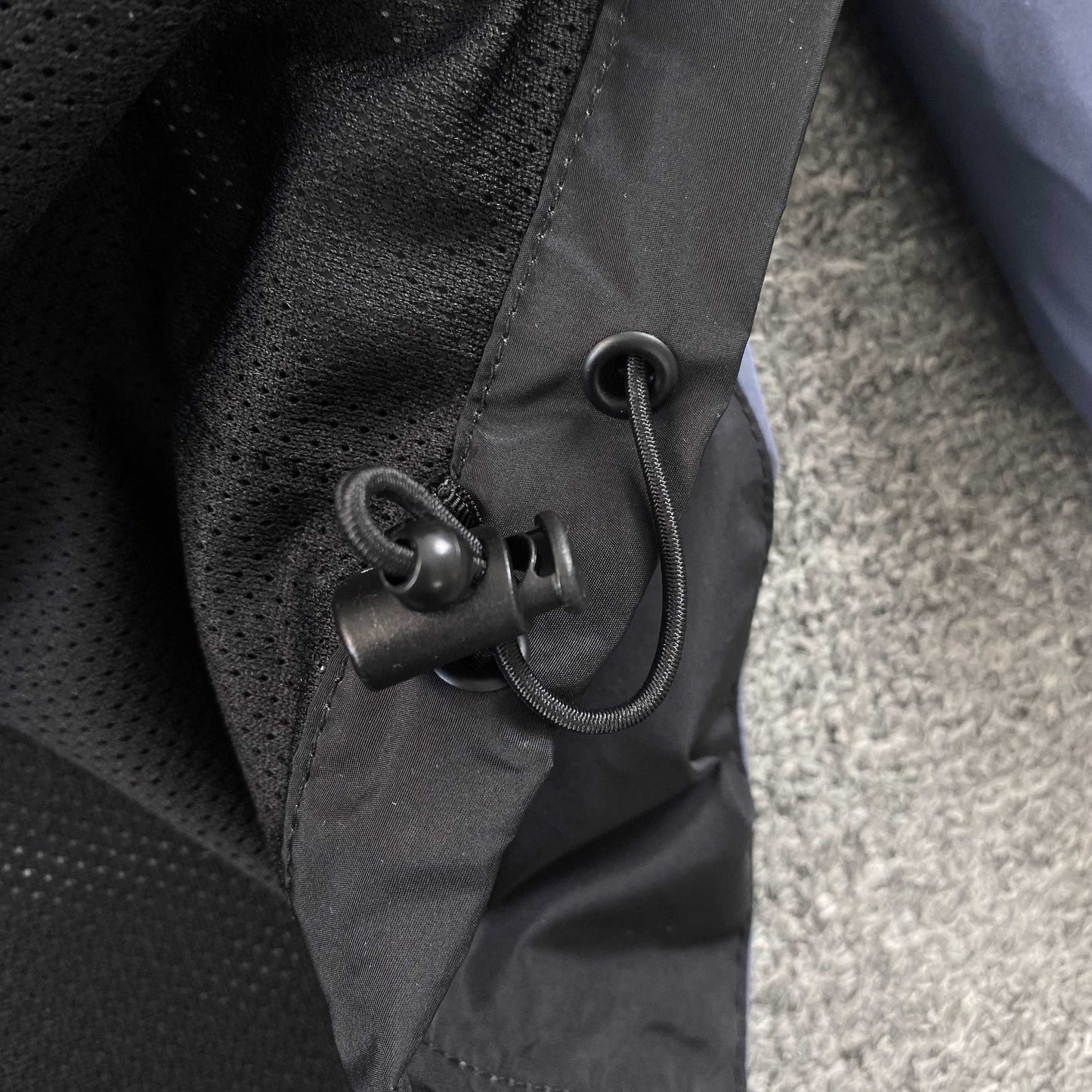 Campera Supreme Umbro Gradient Negra