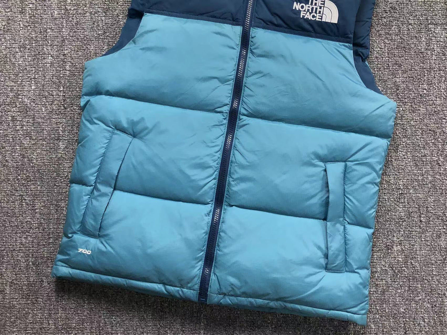 THE NORTH FACE 1996 RETRO NUPTSE VEST BLUE