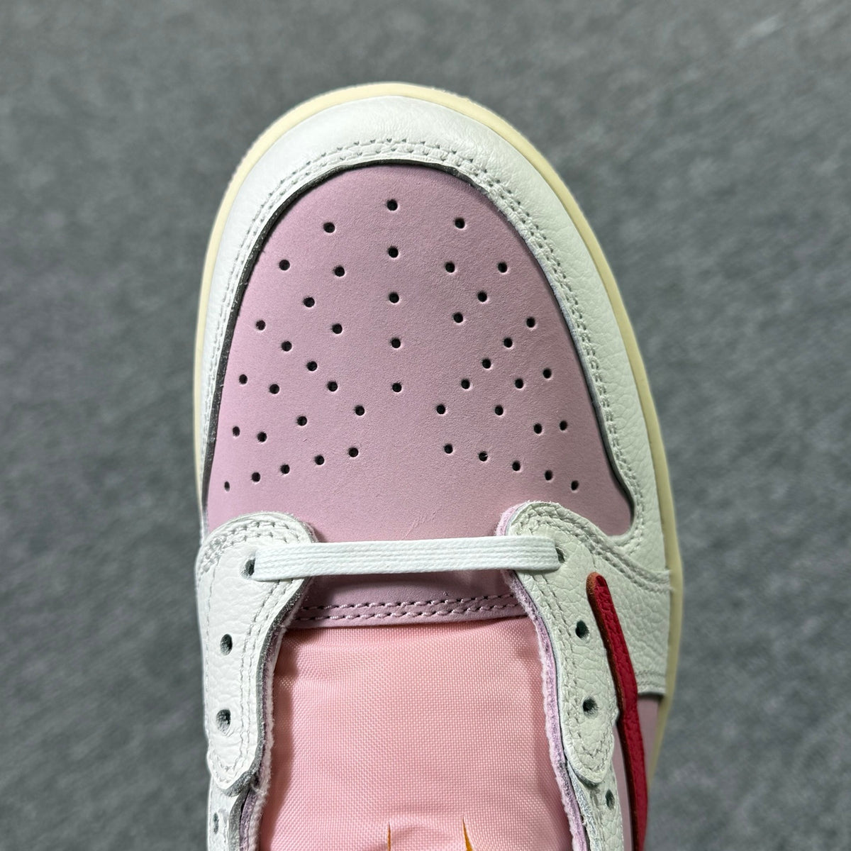 Jordan 1 Low X Travis Scott Tropical Pink