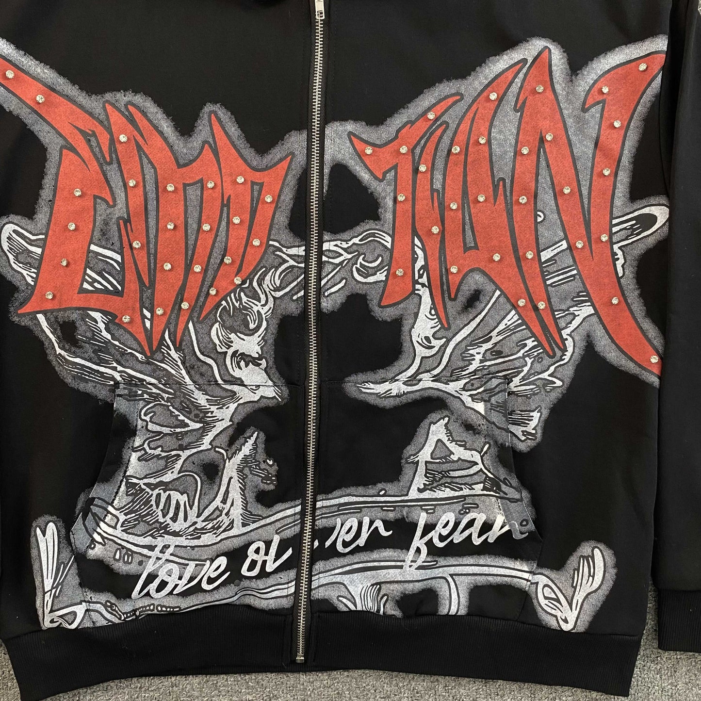 Campera Mixed Emotion Graffiti Negra