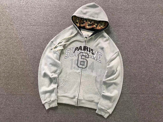 Campera Supreme MM6 Maison Margiela Box Logo Negra