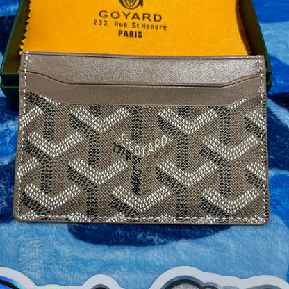 Tarjetero Goyard