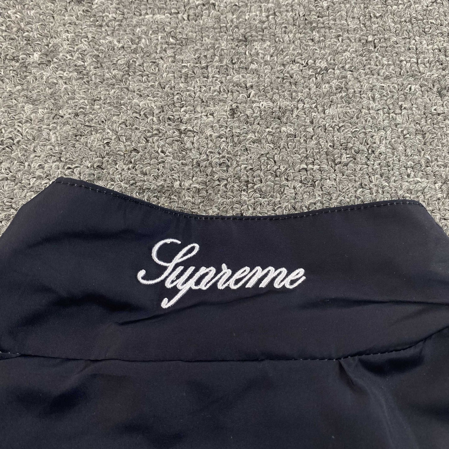 Campera Supreme Umbro Gradient Negra