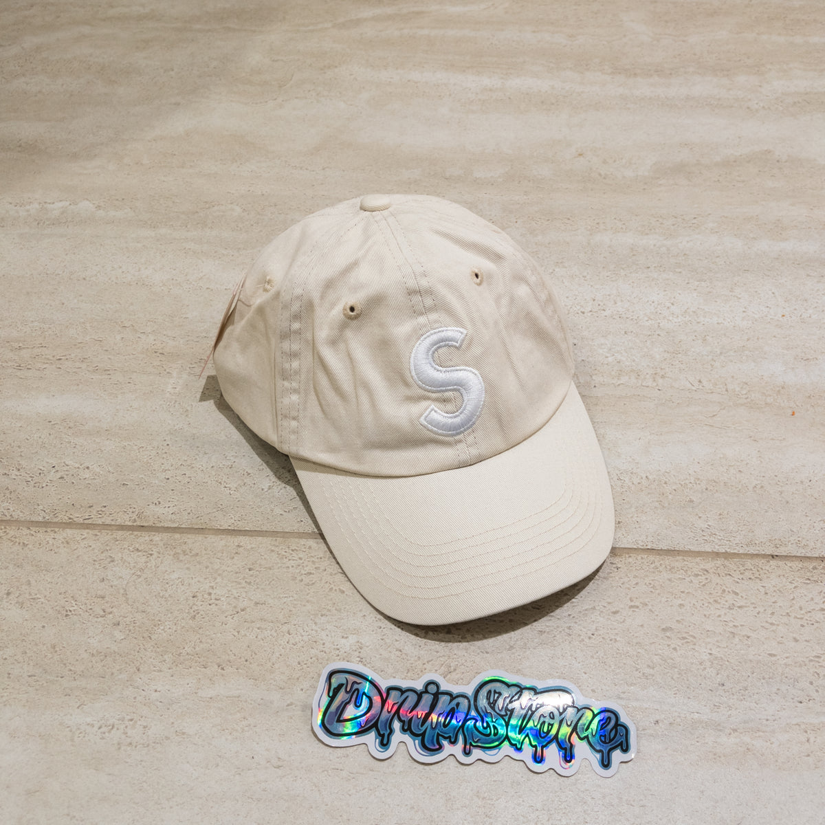 Gorra Supreme S Logo Crema