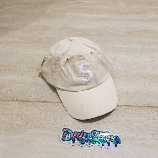 Gorra Supreme S Logo Crema
