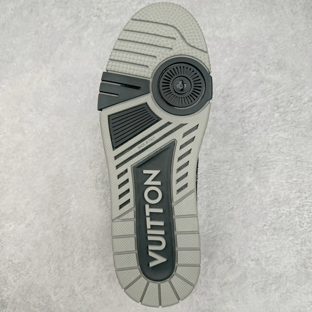 Louis Vuitton Trainer Sneaker Monogram Denim Negro