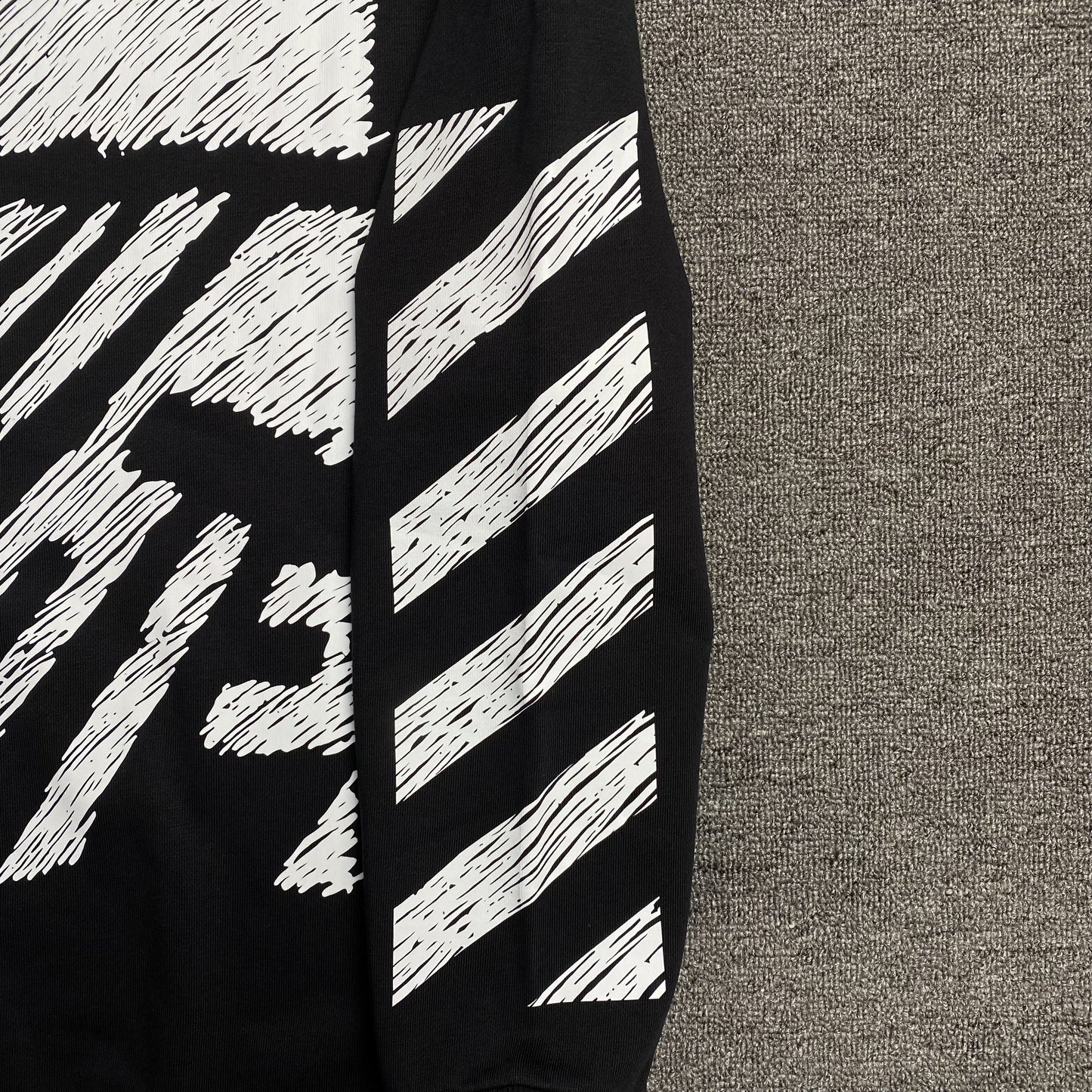 OFF WHITE SCRIBBLE DIAG CREWNECK BLACK