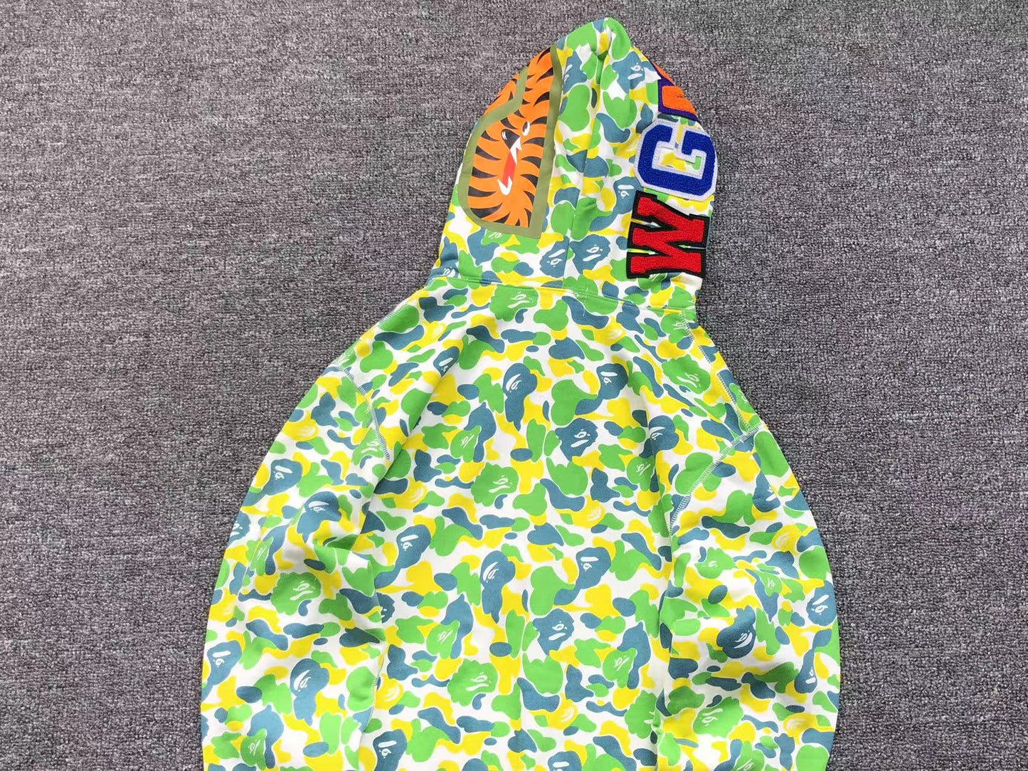 BAPE SHARK HK CENTRAL LIMITED FULL ZIP HOODIE