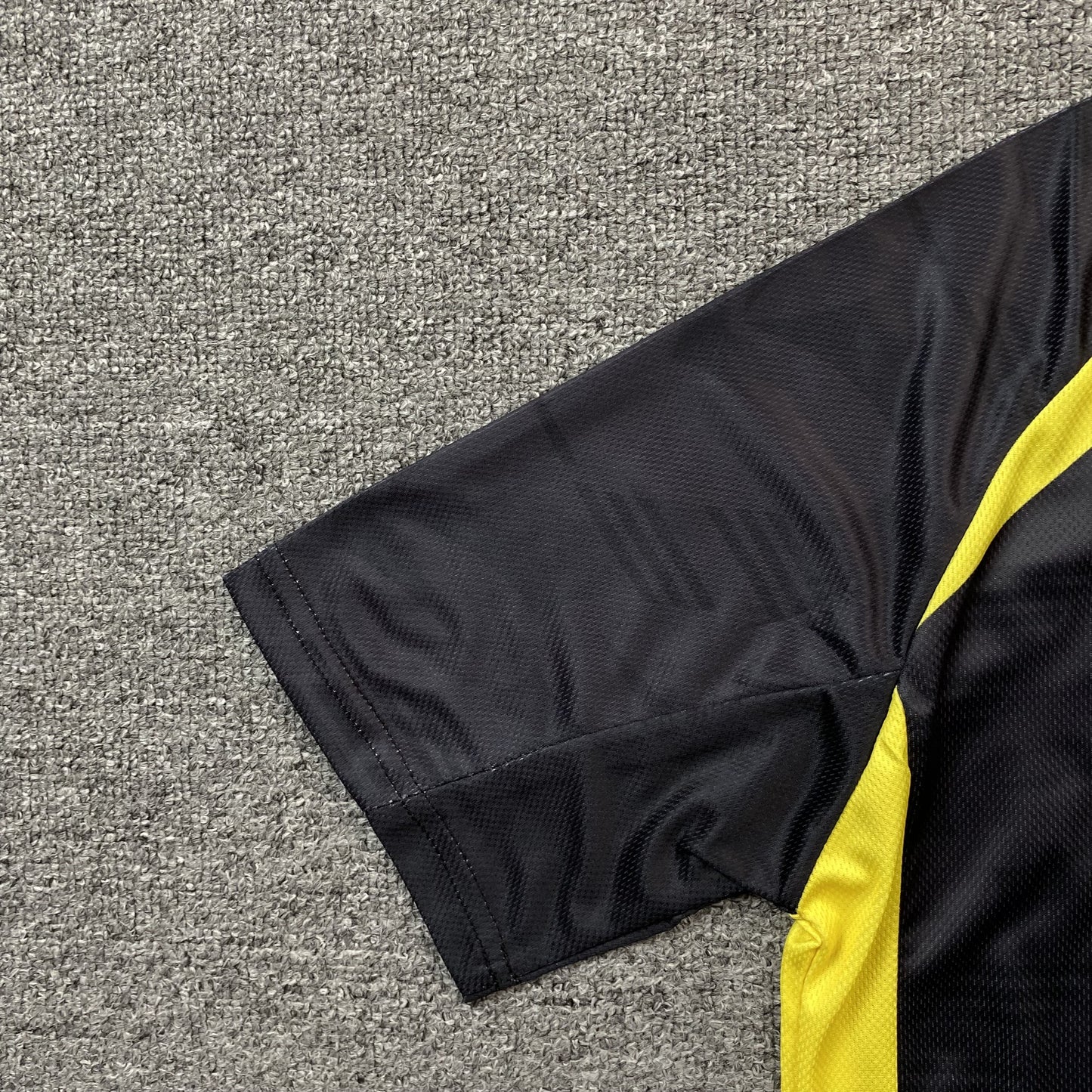 TRAPSTAR IRONGATE FOOTBALL JERSEY BLACK YELLOW