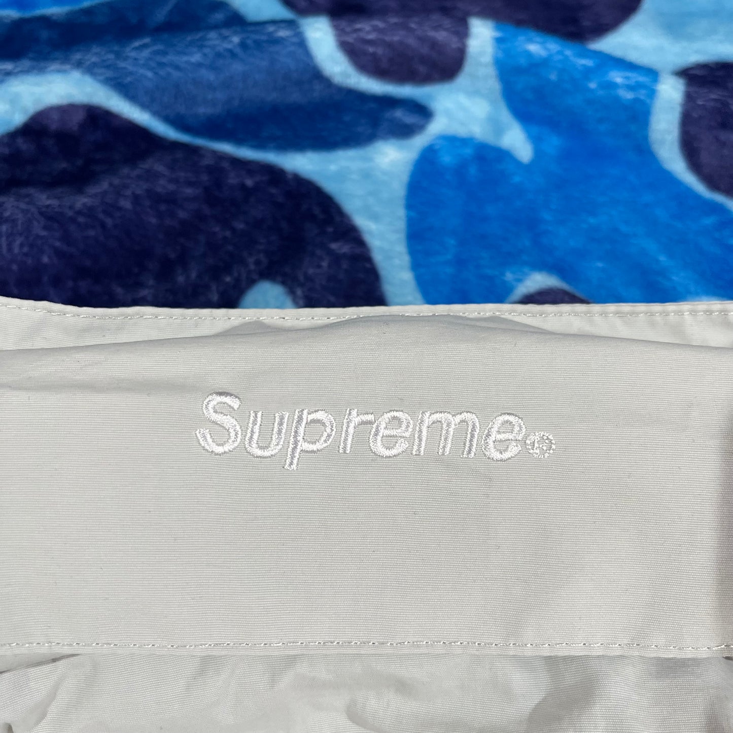 Campera Supreme X Umbro Gris M