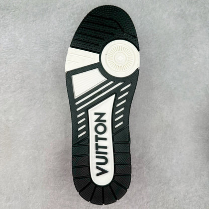 Louis Vuitton Trainer Sneaker Negra
