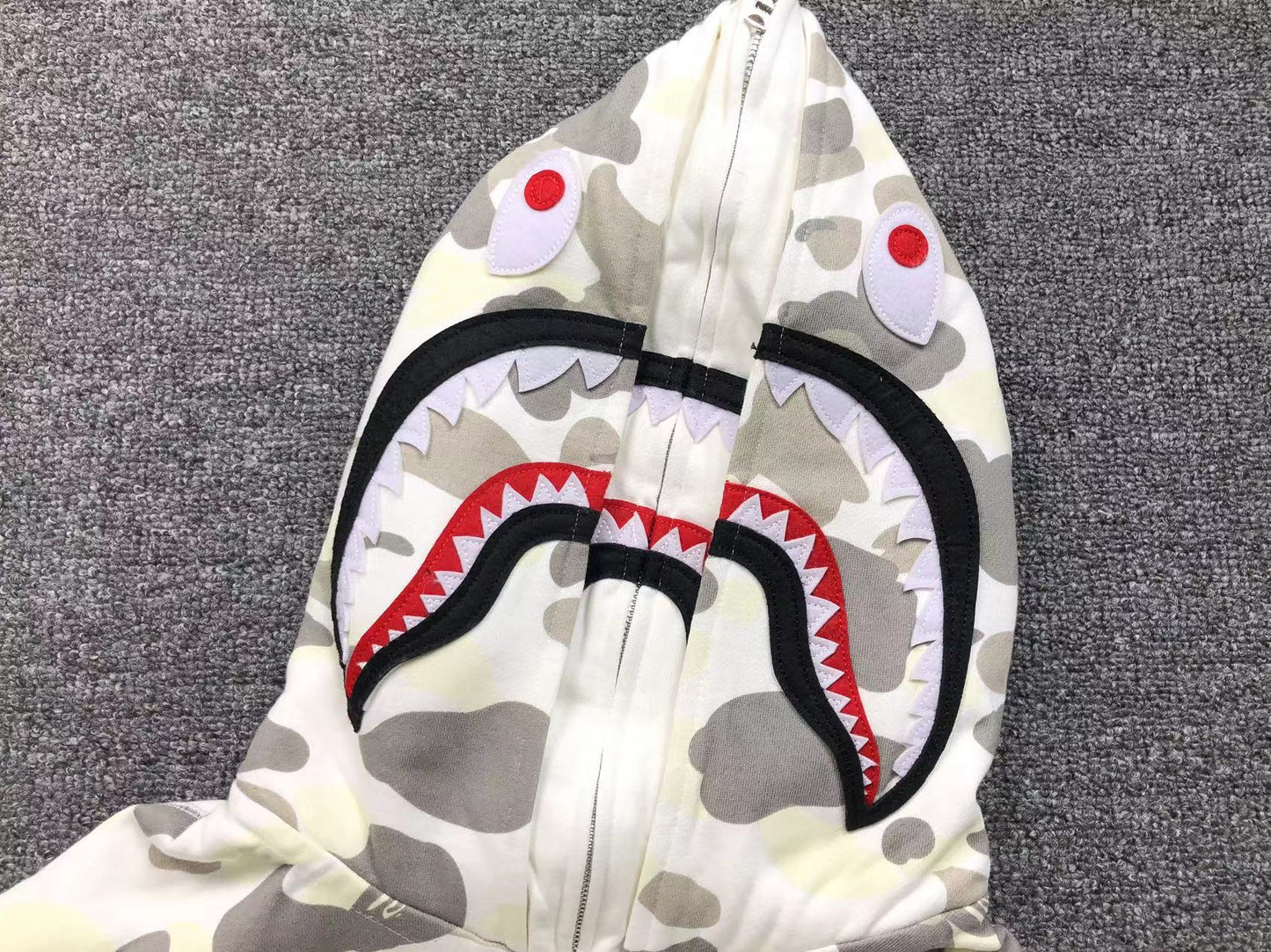 BAPE CITY CAMO SHARK WIDE FULL ZIP DOUBLE HOODIE WHITE