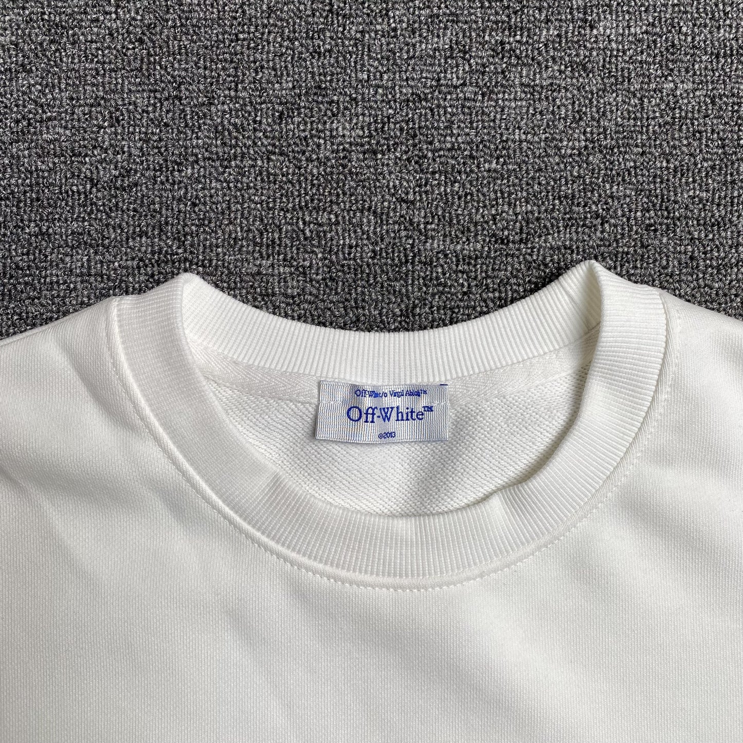 OFF WHITE BRUSHED ARROWS CREWNECK WHITE