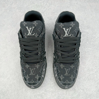 Louis Vuitton Trainer Sneaker Monogram Denim Negro
