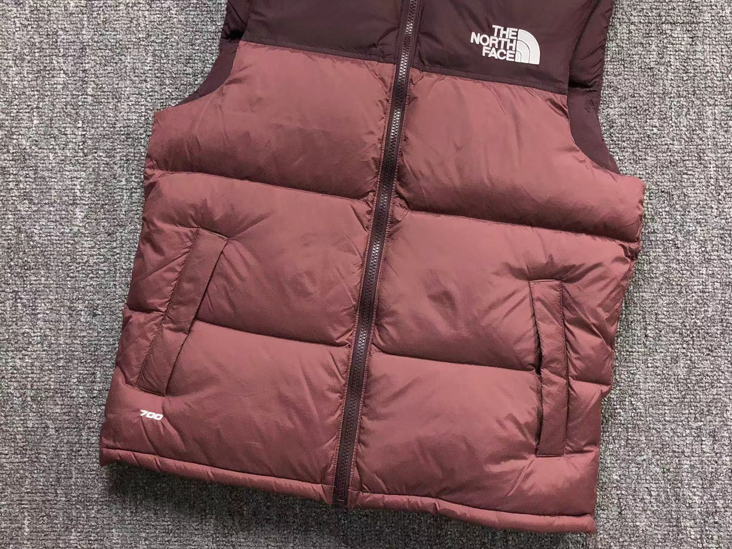 THE NORTH FACE 1996 RETRO NUPTSE VEST RED