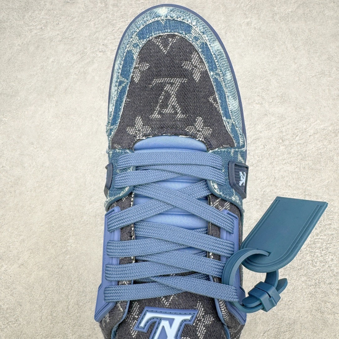 Louis Vuitton Trainer Sneaker Patchwork Monogram Denim Azul
