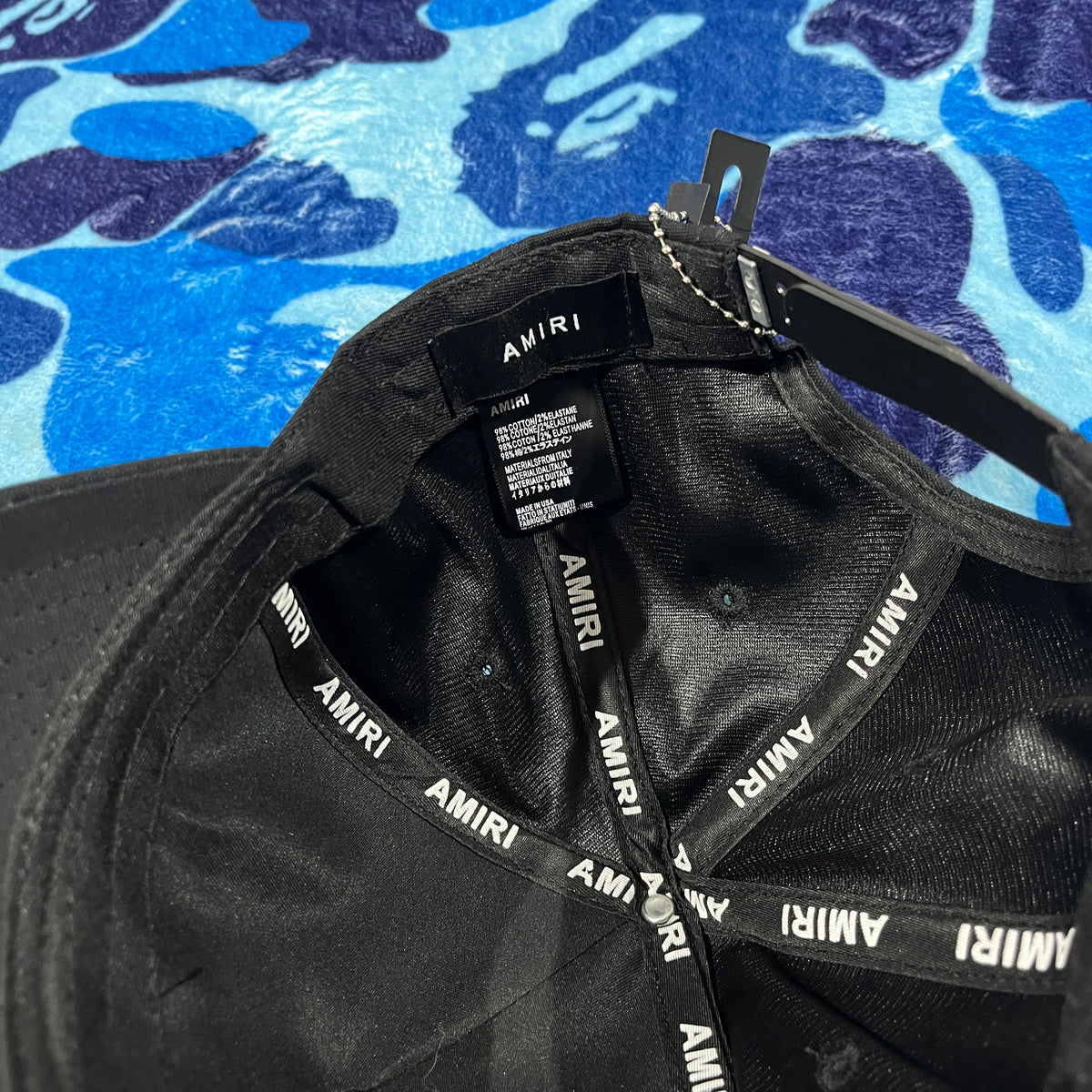 Gorra Amiri MA Brillos Celeste/Negra