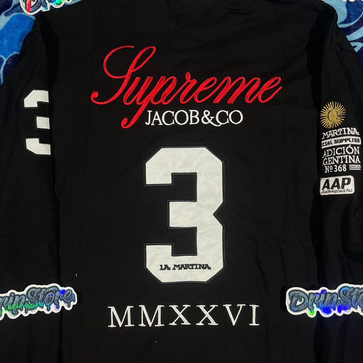 Remera Supreme x La Martina Negra L-XL