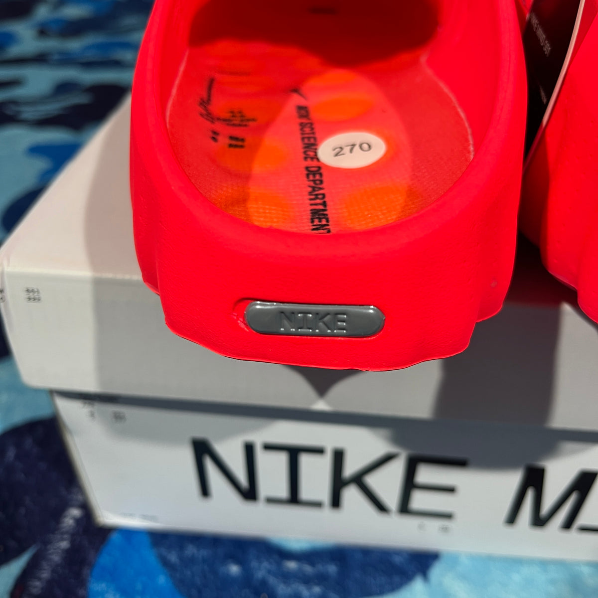 Nike Mind 001 Slide Solar Red