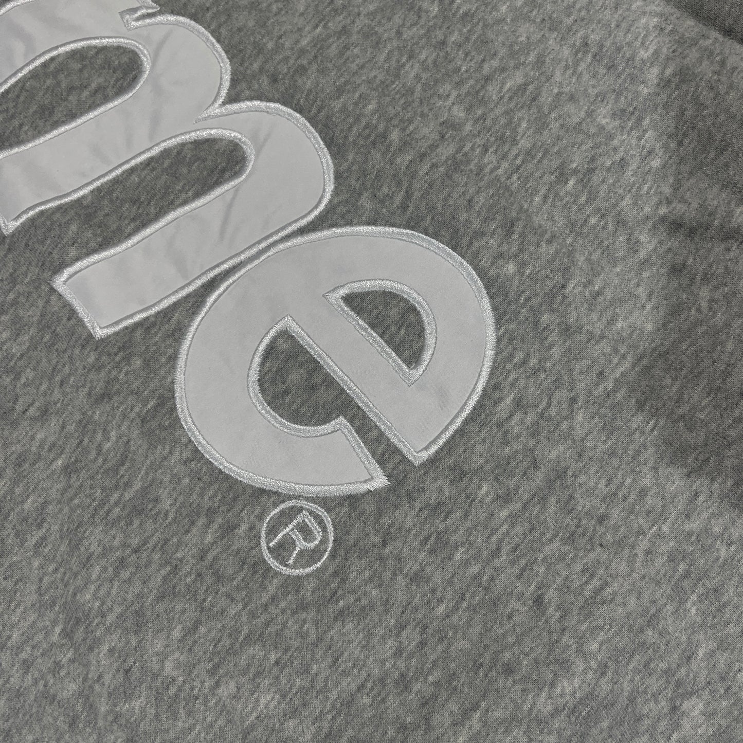 Buzo Supreme Satin Applique Gris L/XL