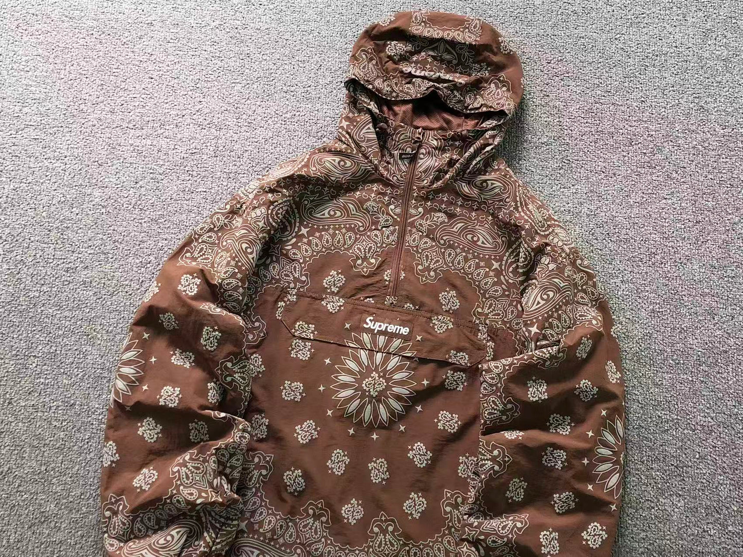 Campera Supreme Reflective Bandana Anorak Marrón