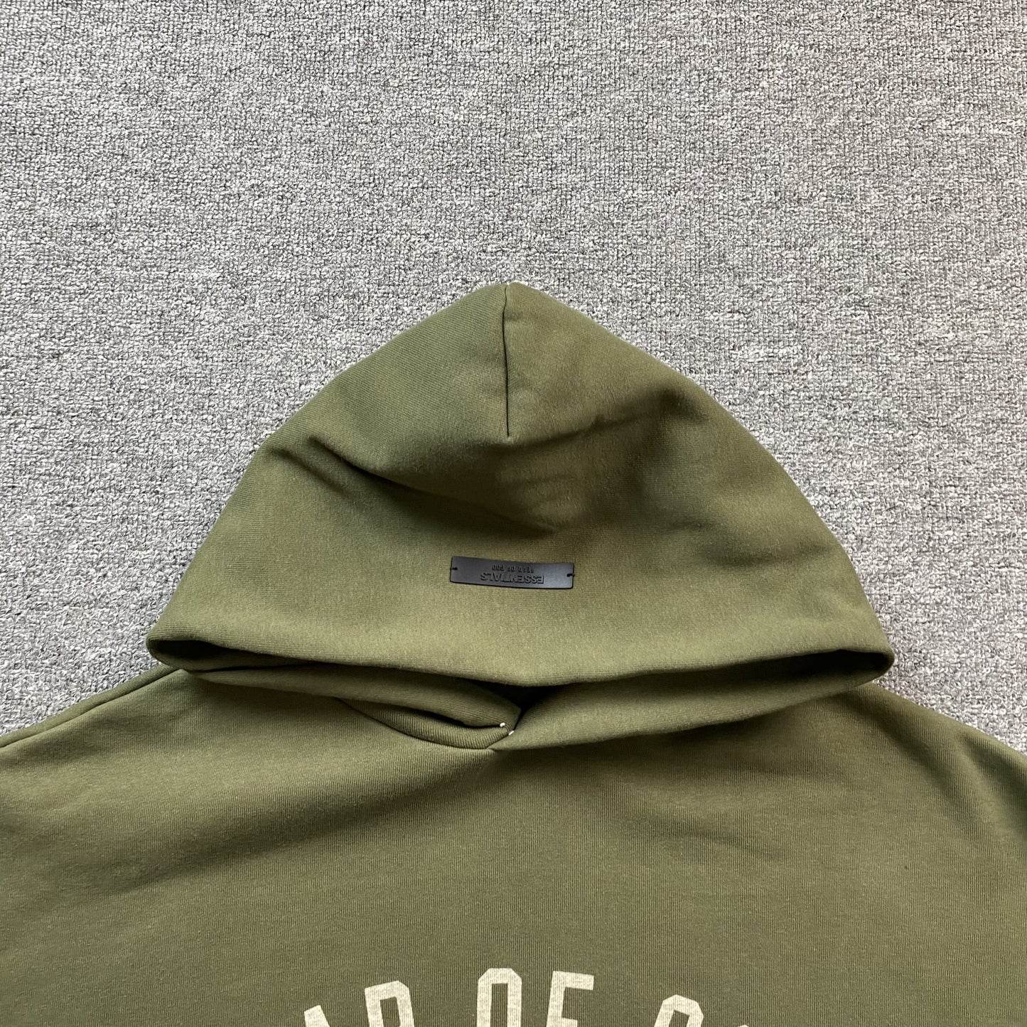 FEAR OF GOD ESSENTIALS HOODIE MILITARY