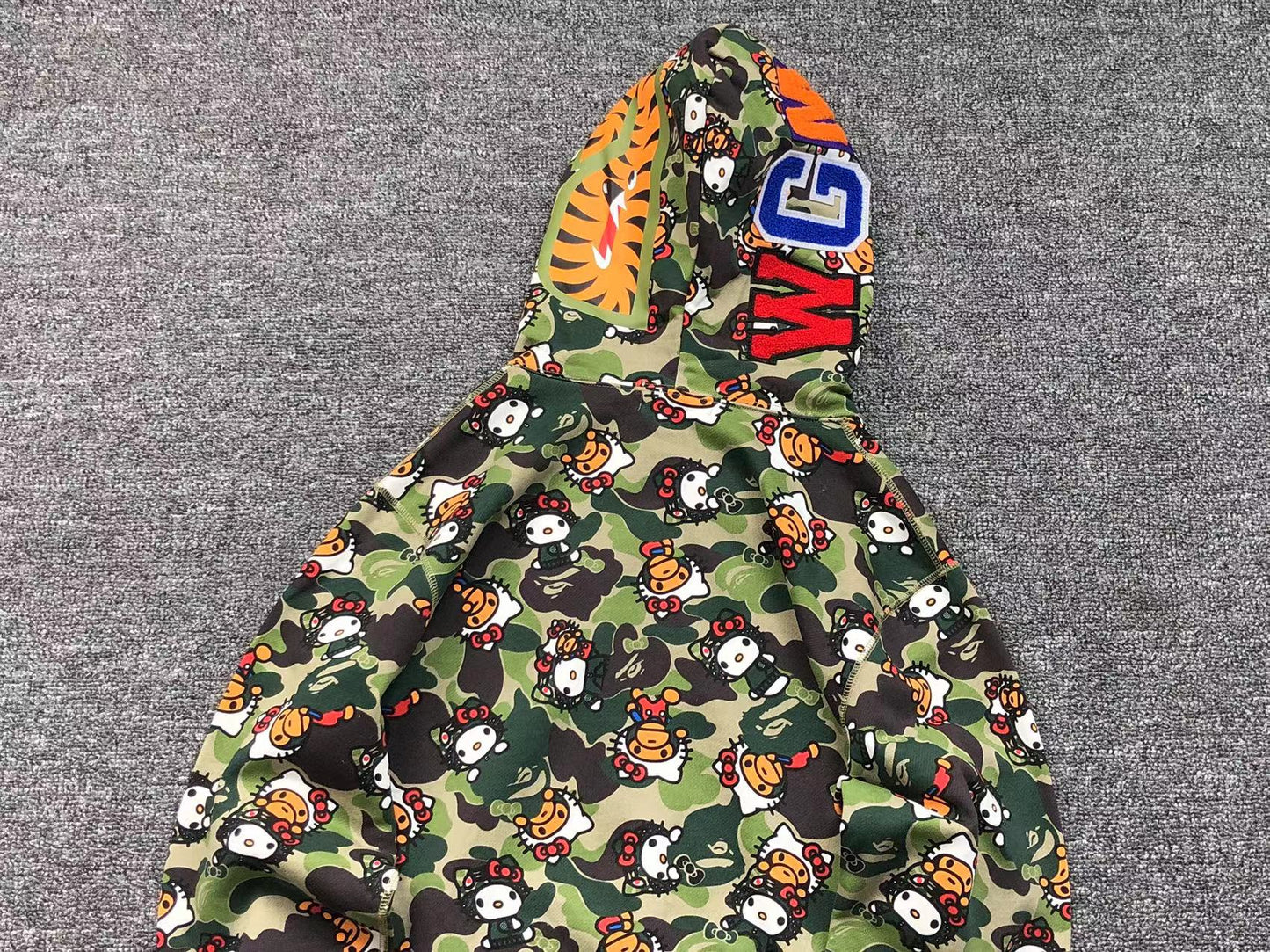 BAPE ABC CAMO HELLO KITTY SHARK FULL ZIP HOODIE GREEN