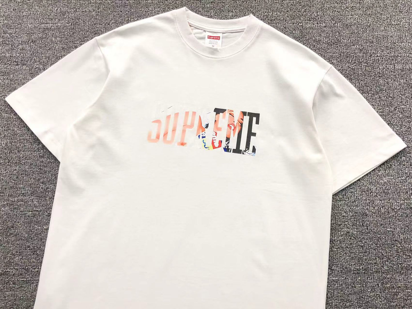 SUPREME TERA PATRICK COLLEGIATE TEE WHITE