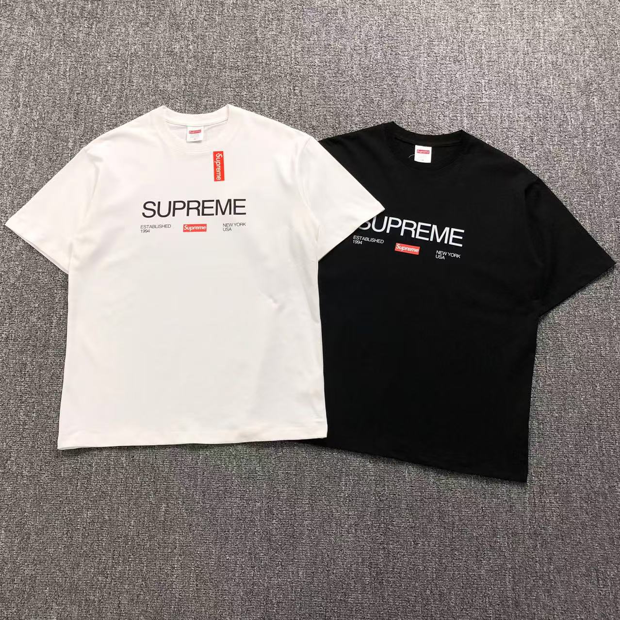 SUPREME EST. 1994 TEE BLACK