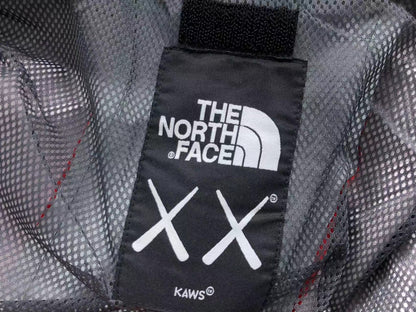 KAWS X THE NORTH FACE RETRO 1986 MOUNTAIN JACKET BALSAM GREEN 86