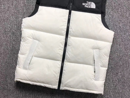 THE NORTH FACE 1996 RETRO NUPTSE VEST WHITE